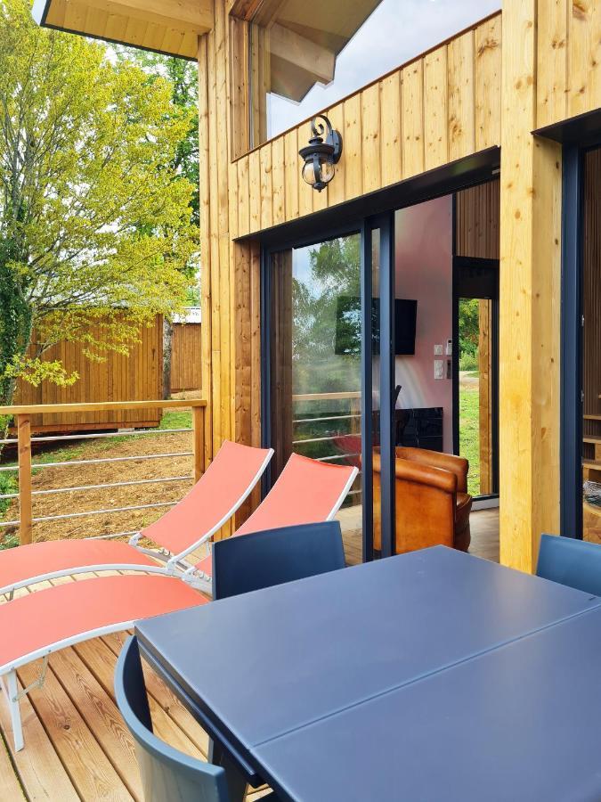 Cabanes Du Domaine Des Fees Dole Exterior photo
