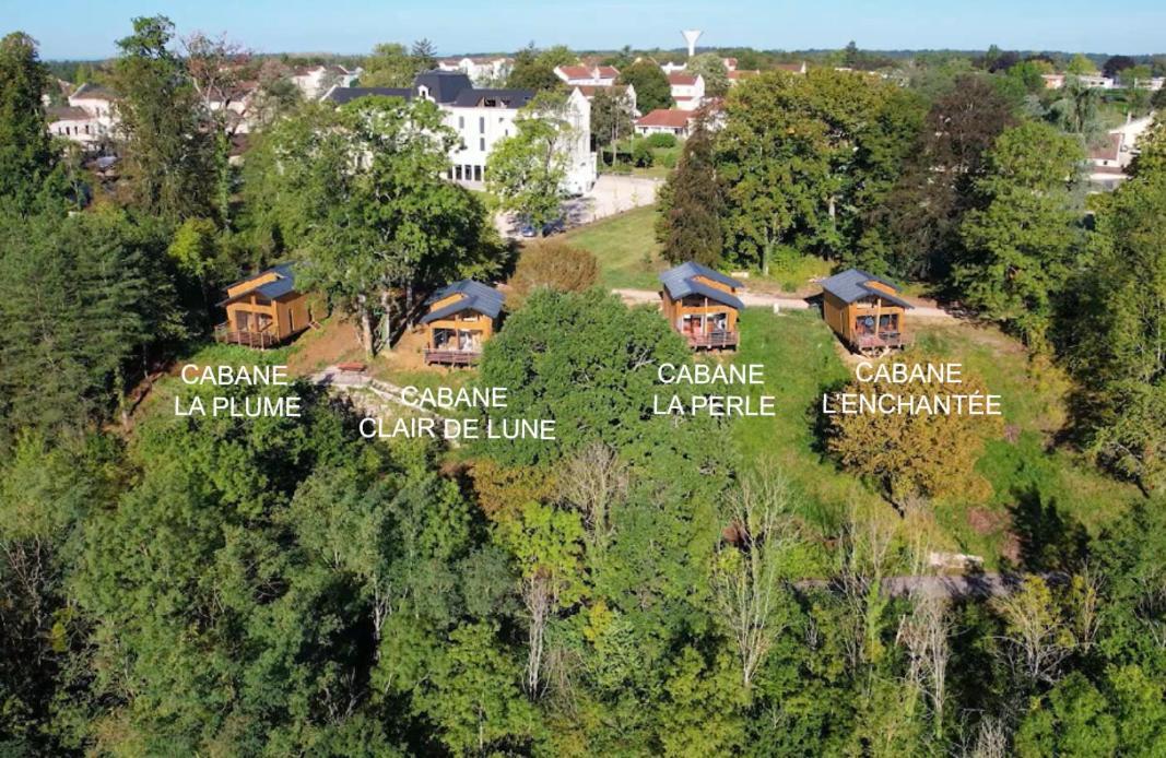 Cabanes Du Domaine Des Fees Dole Exterior photo